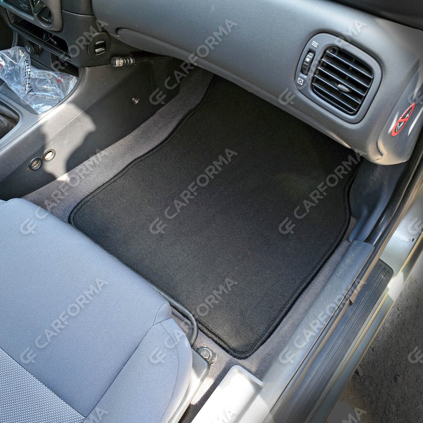 Ворсовые коврики на Nissan Almera 2 (N16) 2000&nbsp;-&nbsp;2006 в Кемерово