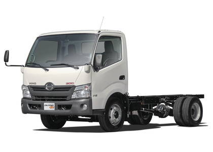 Коврики на Hino 300 I широкая кабина 1999 - 2011 в Кемерово
