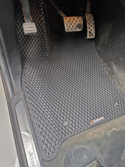 Ворсовые коврики на Jeep Grand Cherokee (WK2) 2010 - 2022 в Кемерово
