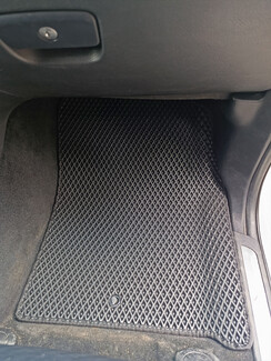 Ворсовые коврики на Jeep Grand Cherokee (WK2) 2010 - 2022 в Кемерово