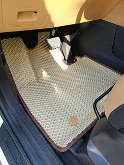 Ворсовые коврики на KIA Carnival IV 7 мест с оттоманками 2020&nbsp;-&nbsp;2026 в Кемерово