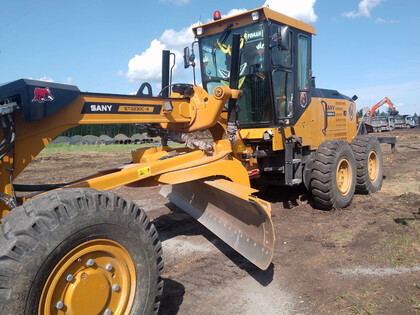 Коврики на Спецтехника Автогрейдер SANY STG230C 8 AWD  в Кемерово