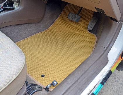Ворсовые коврики на Toyota Cynos (L50) 1995 - 1999 в Кемерово
