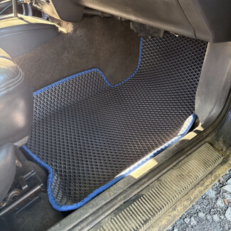 Ворсовые коврики на Jeep Grand Cherokee (ZJ) 1992&nbsp;-&nbsp;1999 в Кемерово