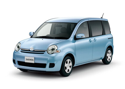 Ворсовые коврики на Toyota Sienta I 2003 - 2015 в Кемерово